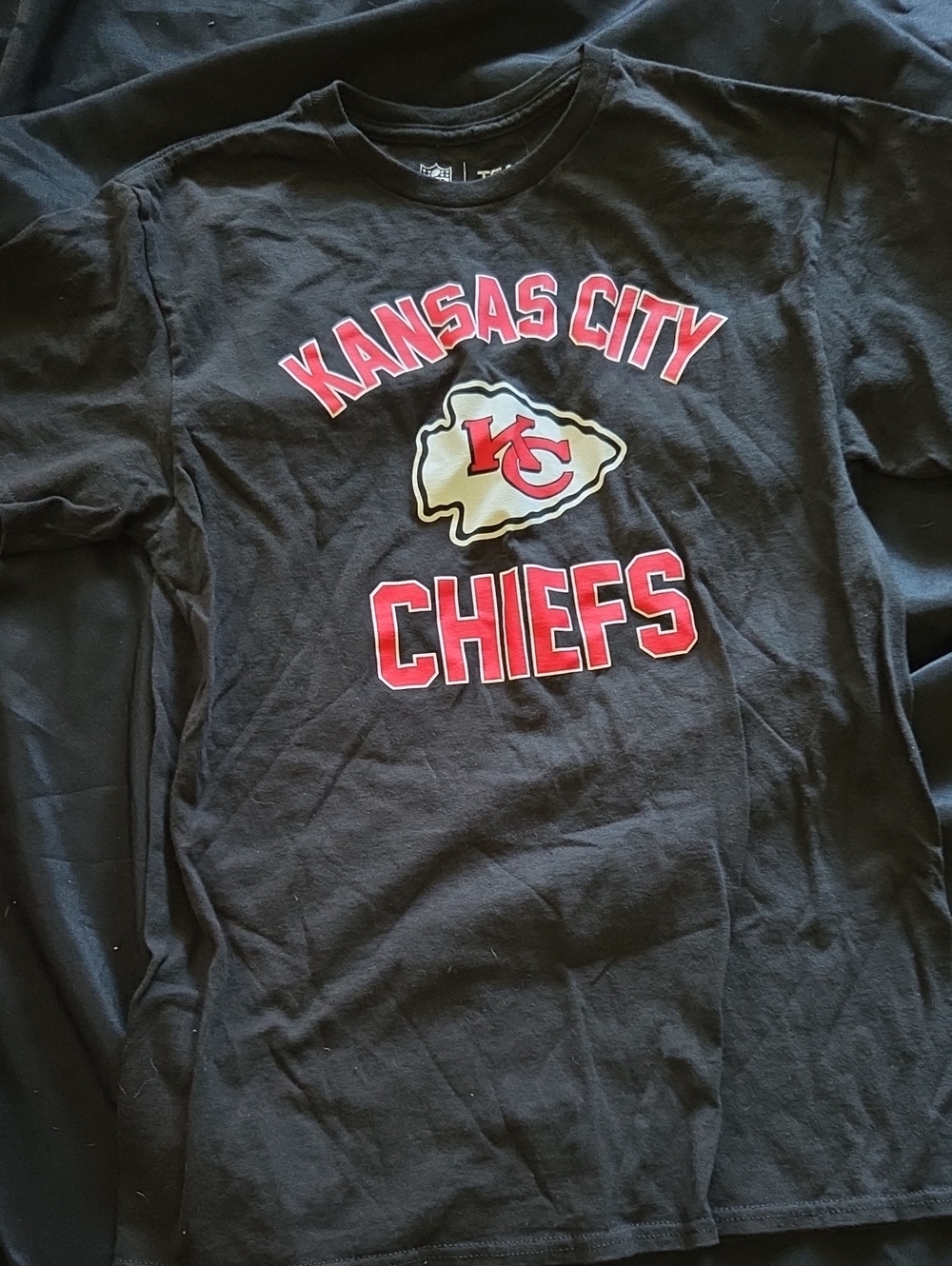 NFL Kansas City Chiefs Black Short Sleeve Tee with Team Logo